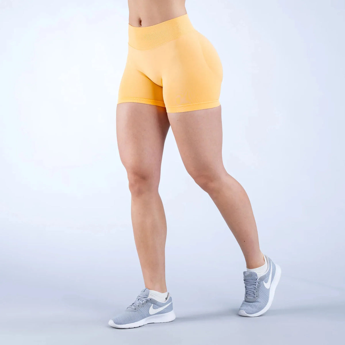 Seamless High-Waist Fitness Yoga Shorts – Butt-Lifting Gym Shorts for Women