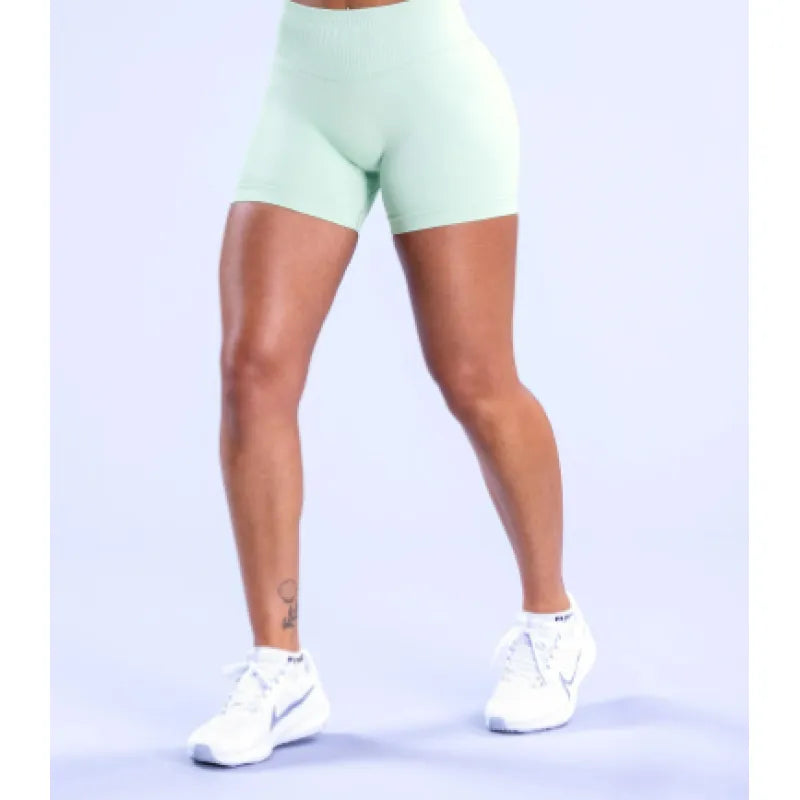 Seamless High-Waist Fitness Yoga Shorts – Butt-Lifting Gym Shorts for Women